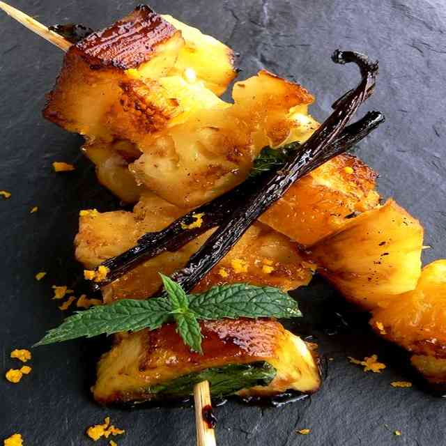 Brochettes ananas et beurre d'orange